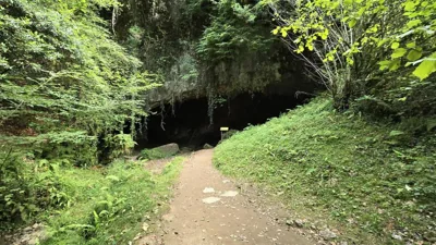 Los acebos. Mar, montaña, cuevas — Foto 10