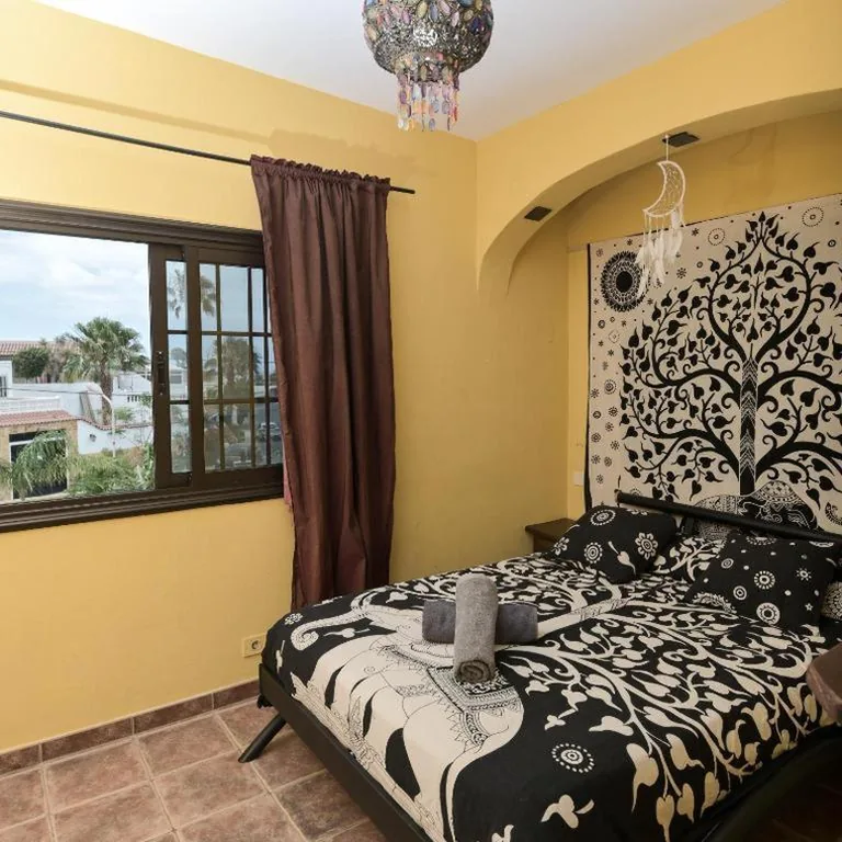 Double Room — Los Amigos Nest Hostel