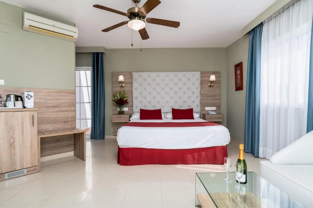 Habitación Doble Superior — Los Arcos