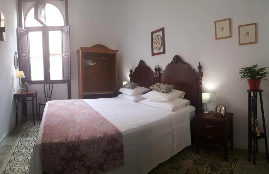 Chambre Deluxe avec grand lit double — Los Canaritos