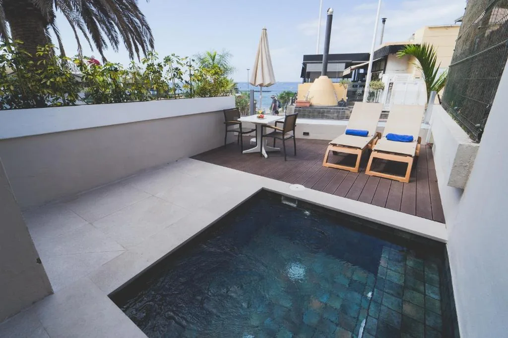 専用プール付き2ベッドルームヴィラ（6名） — Los Olivos Beach Resort