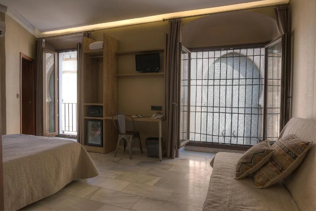 Habitación Doble Superior con cama supletoria — Los Patios