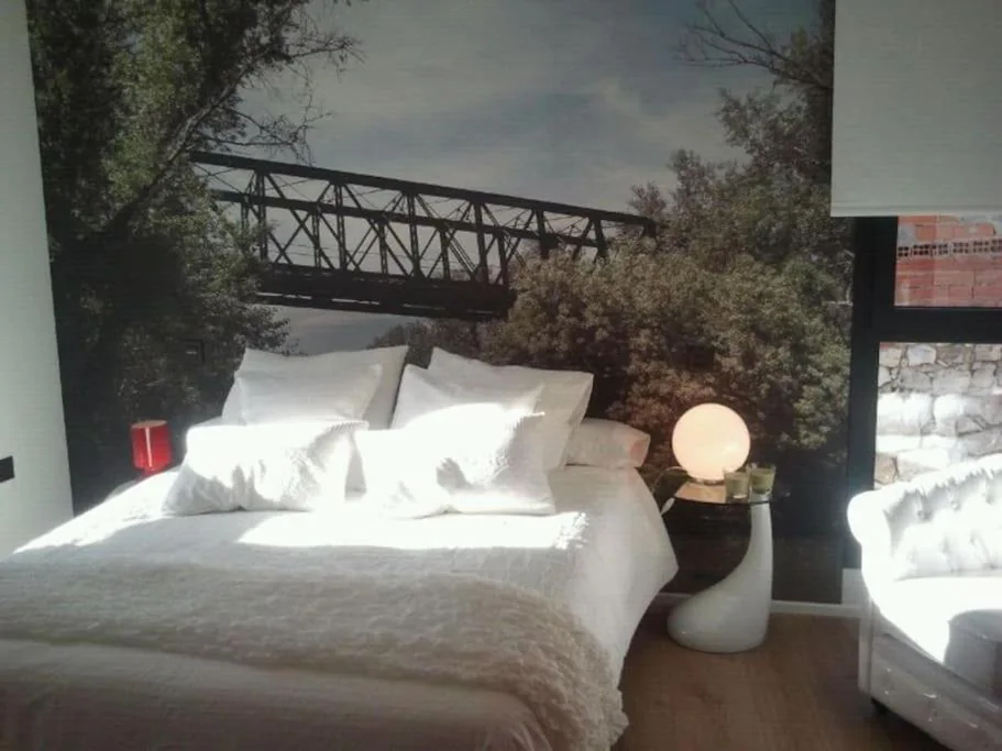 LOS PUENTES casa con jacuzzi para 2