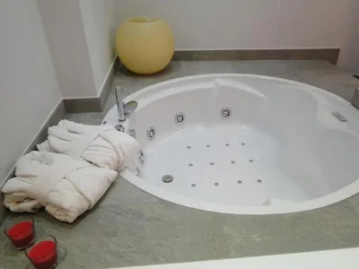 LOS PUENTES casa con jacuzzi para 2 — foto 8