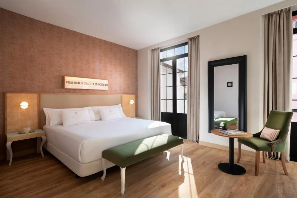 シェリールーム - キングベッド1台 — Los Seises Sevilla, a Tribute Portfolio Hotel