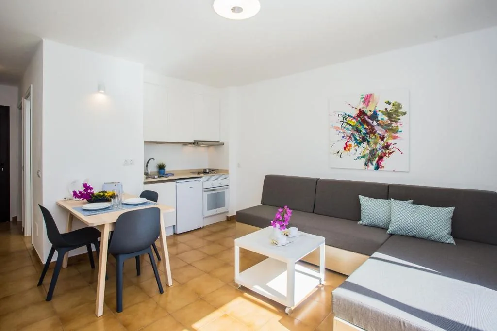 Apartment mit Poolblick — Los Tulipanes
