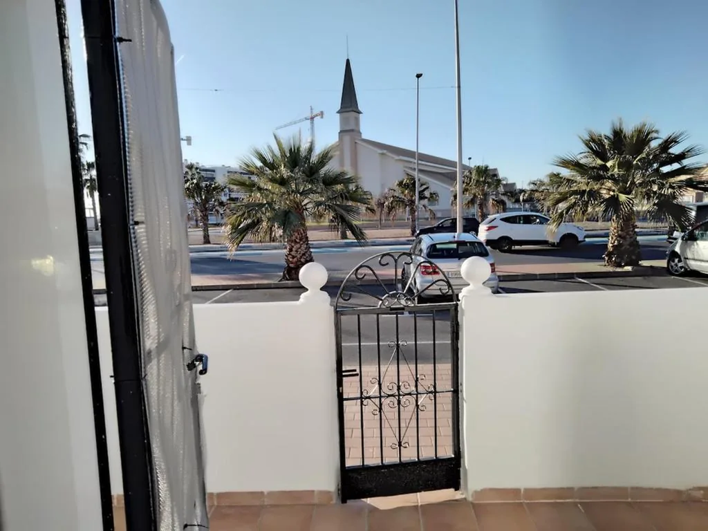 Villa — LOS1 - 2BR Coastal Stay Near the Mar Menor Los Alcazares -VVMU5499-1
