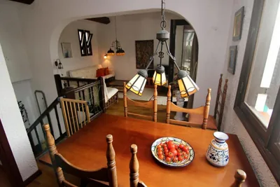 Lovely 2 bedroom house with private garden — 写真 4