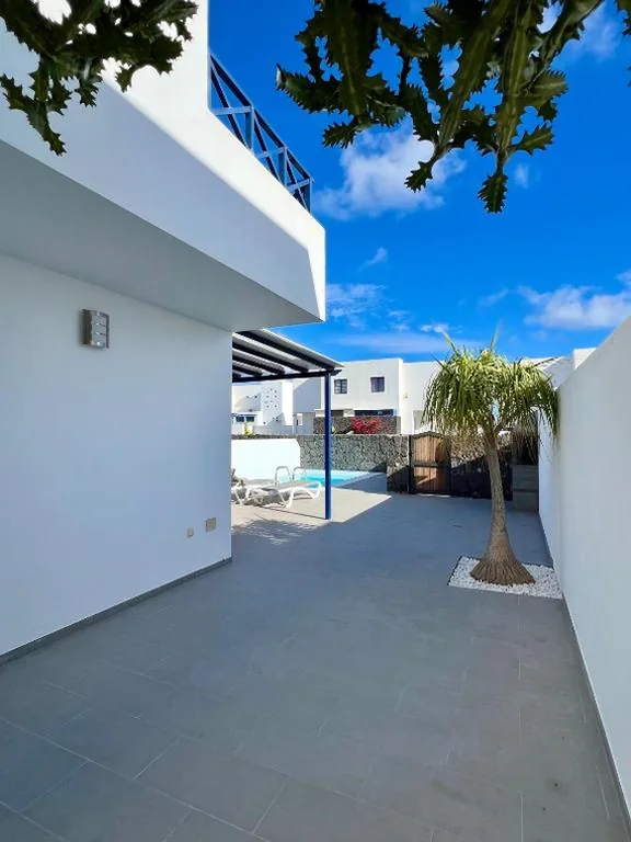 Villa de 3 dormitorios — Lovely Adas Home