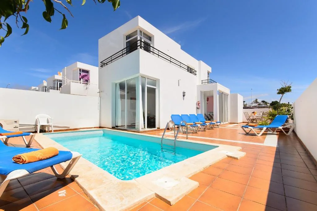 Villa — Luis I