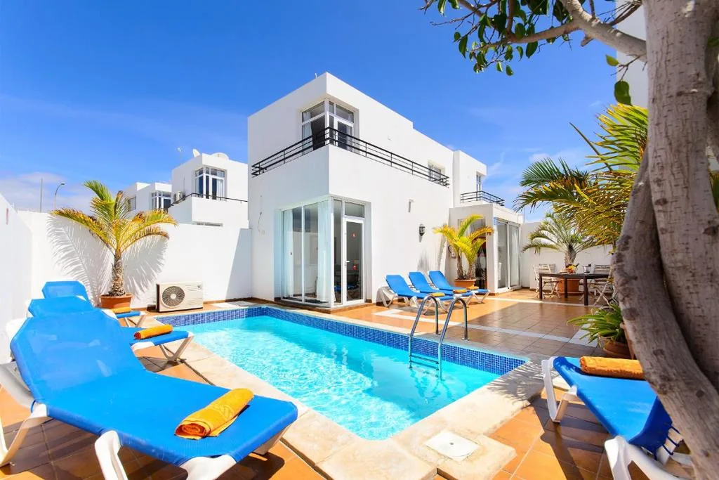 Villa — Luis ii