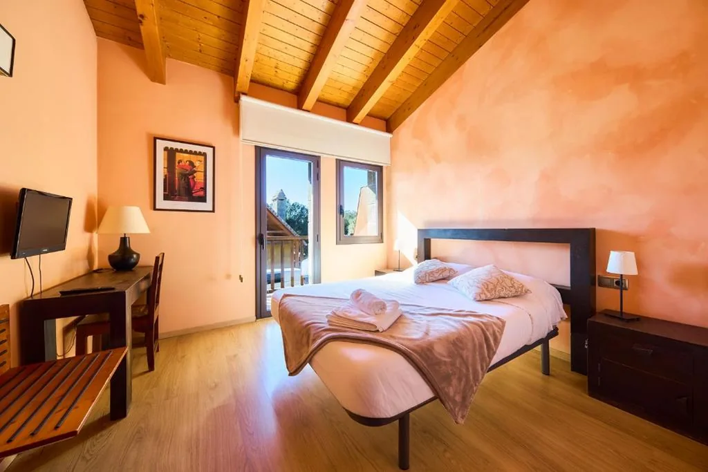 Lumia at Villaro Del Bosc Hotel