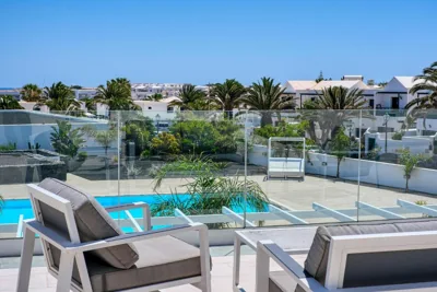 Luminosa vivienda vacacional con vista a la piscina — foto 4