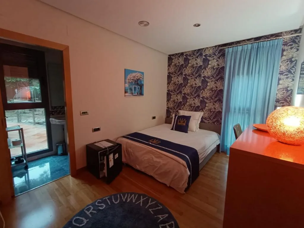 Double Room — Lushville - Luxurious Villa with Pool in Valencia