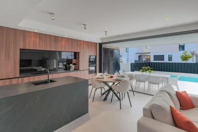 Luxueuze villa met verwarmd zwembad — foto 9
