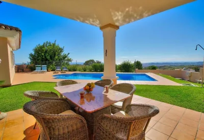 Luxurius Villa with private pool — 写真 4