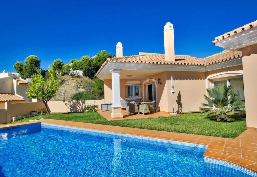 海の景色を望むヴィラ — Luxurius Villa with private pool