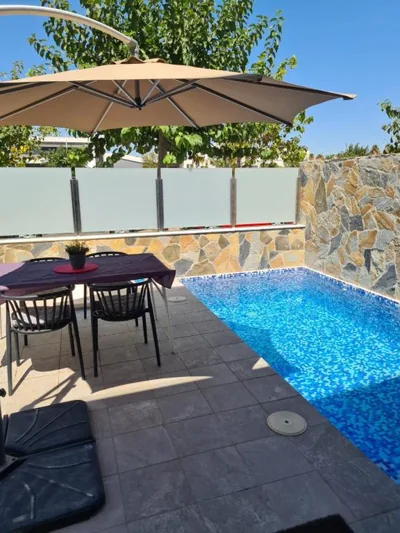 LUXURY 3 BED, 2 BATH DETACHED VILLA, PRIME LOCATION, ONLY 400 MTRS TO THE BEACH — foto 4