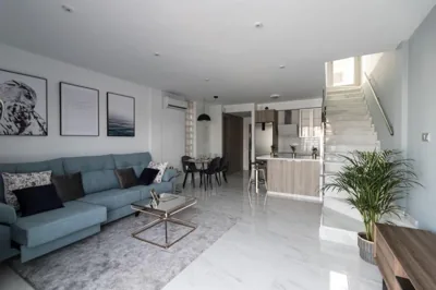 LUXURY 3 BED, 2 BATH DETACHED VILLA, PRIME LOCATION, ONLY 400 MTRS TO THE BEACH — foto 5