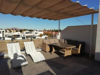LUXURY 3 BED, 2 BATH DETACHED VILLA, PRIME LOCATION, ONLY 400 MTRS TO THE BEACH — foto 7