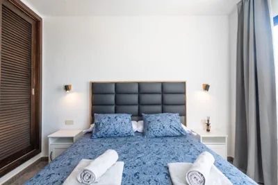 Luxury 3-bedroom villa with heated private pool - in Marina Rubicon, Playa Blanca, Lanzarote — foto 8