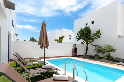 Luxury 3-bedroom villa with heated private pool - in Marina Rubicon, Playa Blanca, Lanzarote — foto 10