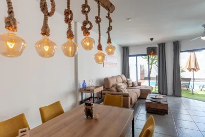 Luxury 3-bedroom villa with heated private pool - in Marina Rubicon, Playa Blanca, Lanzarote — foto 12