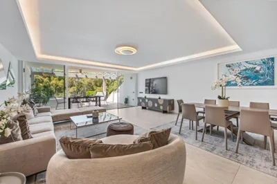 Luxury 5-Bedroom Townhouse in Puente Romano — photo 5