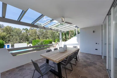 Luxury 5-Bedroom Townhouse in Puente Romano — photo 9
