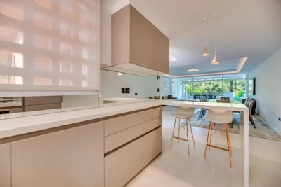 Luxury 5-Bedroom Townhouse in Puente Romano — photo 11