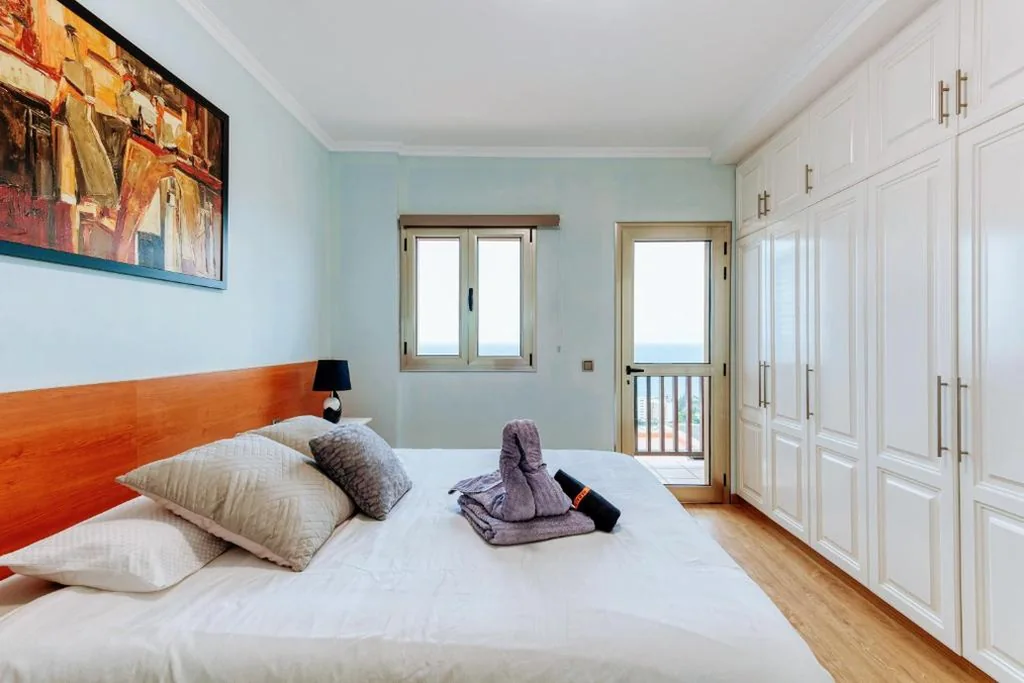 Deluxe别墅 — Luxury 5 star Villa Violetta with amazing sea view, jacuzzi and heated pool