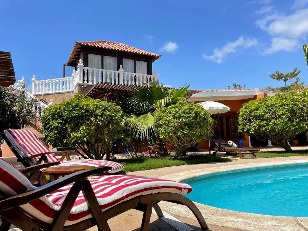 Villa — Luxury Beach Villa