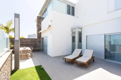 Luxury BKM in Playa del Duque — photo 9