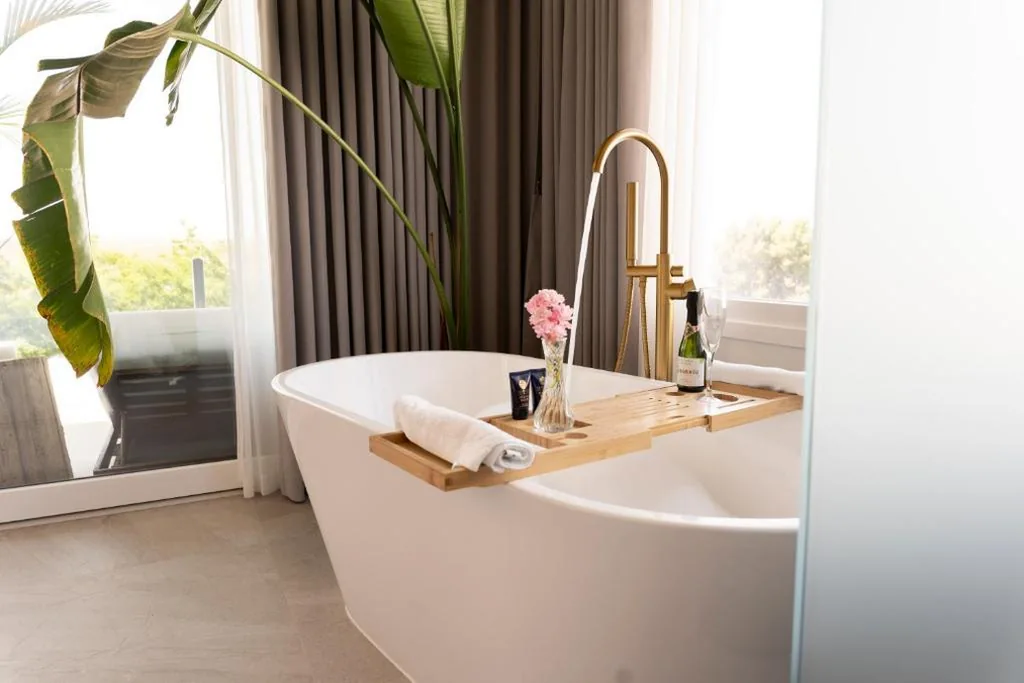 Habitación Deluxe con cama extragrande — Luxury Experience Suites