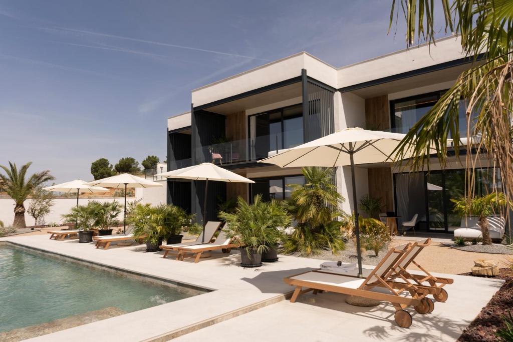 Luxury Experience Suites