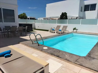LUXURY RUBICON Jacuzzi y Piscina — foto 6