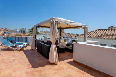 Luxury Spa and golf villa Denton — photo 9