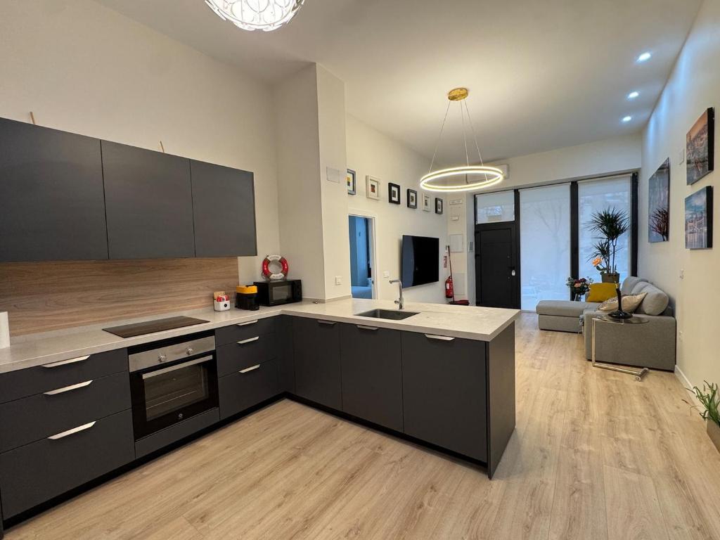 LUXURY SUITE Wifi AC SERVICIOS EN LA PUERTA