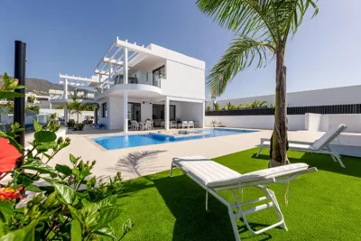 Luxury Villa Andrea - Seaviews - Panoramic Seaviews - Heated Private Pool — foto 7