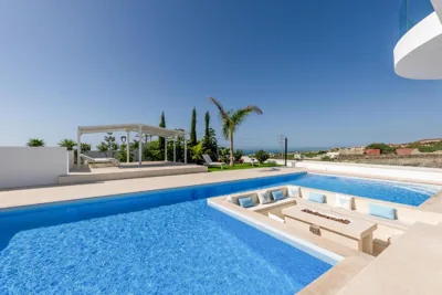 Luxury Villa Andrea - Seaviews - Panoramic Seaviews - Heated Private Pool — foto 9