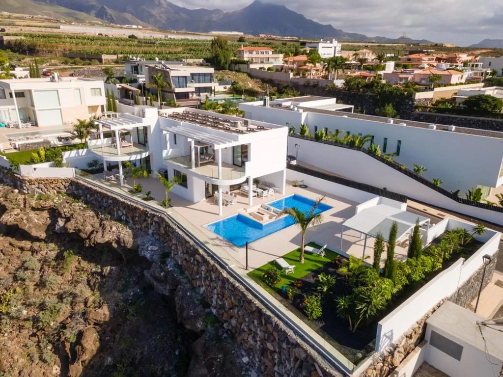 Moradia — Luxury Villa Andrea - Seaviews - Panoramic Seaviews - Heated Private Pool