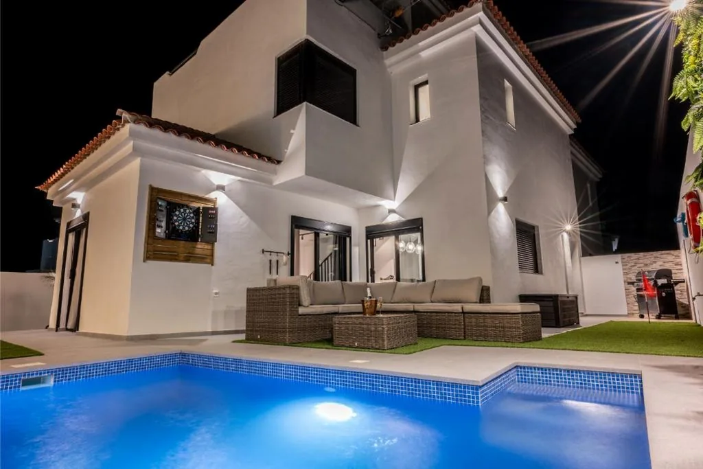 Deluxe Villa — Luxury Villa Libellile