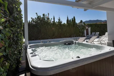 Luxury Villa Sleeps 15, Heated Pool, Jacuzzi, Sauna, & Gym — Foto 11