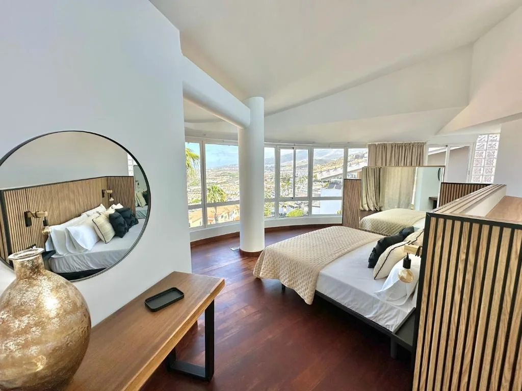 Luxury Villa Taoro private heated pool Free Car Except Christmas