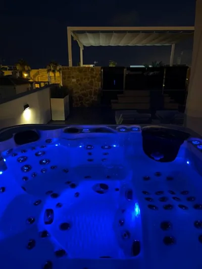 Luxury Villa with Heated Pool, Jacuzzi & Rooftop Lounge PMT22 — 照片 6