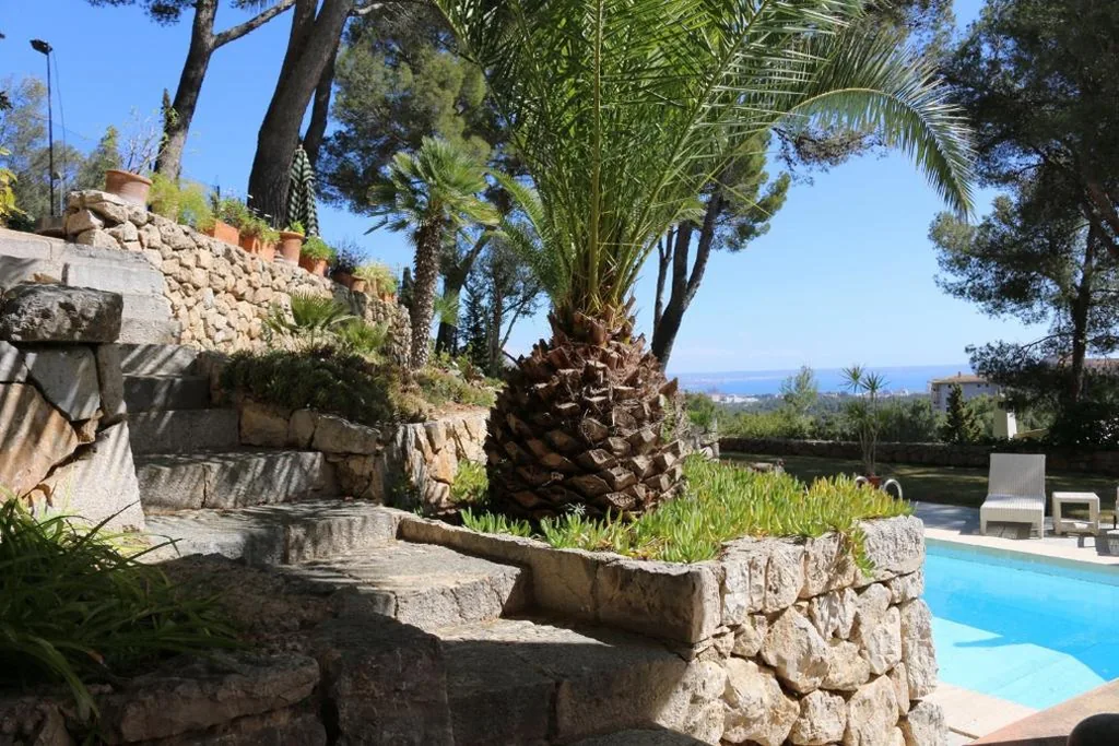 Villa with Sea Views — Luxusvilla Es Pont in Son Vida mit Meerblick & privatem Pool