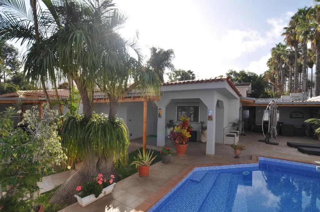 Villa Deluxe — Luxusvilla mit beheiztem Pool Puerto de la Cruz