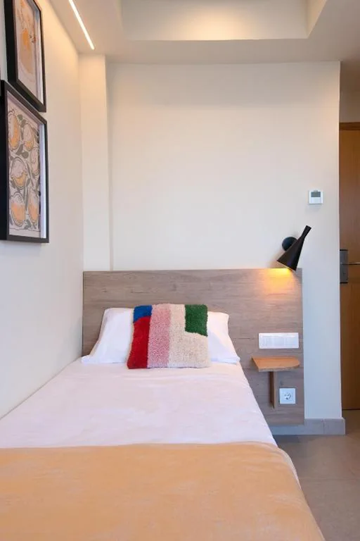 Camera Singola Deluxe con vista sul mare — Luz House Marbella Hostal