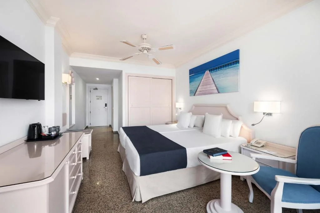 Habitación Doble - 2 camas — Mac Puerto Marina Benalmádena