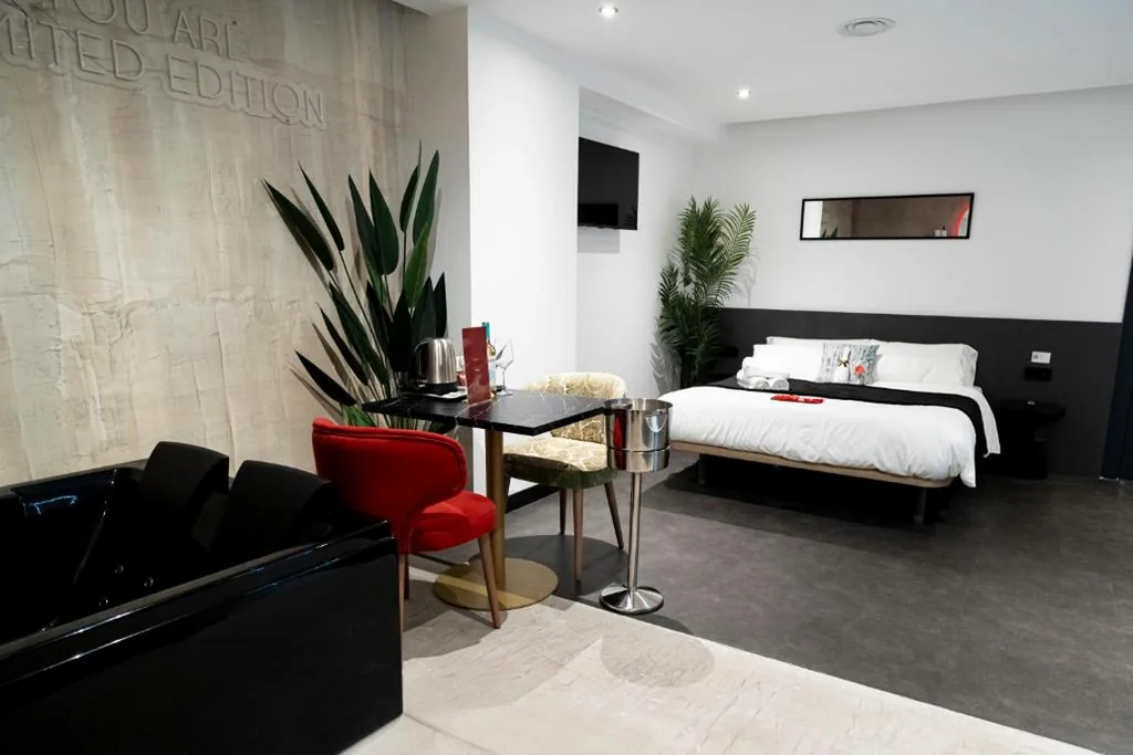 Mad Rooms